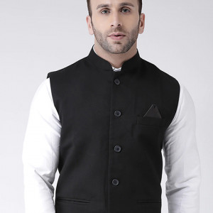 Black kurta set with bundi jackets
